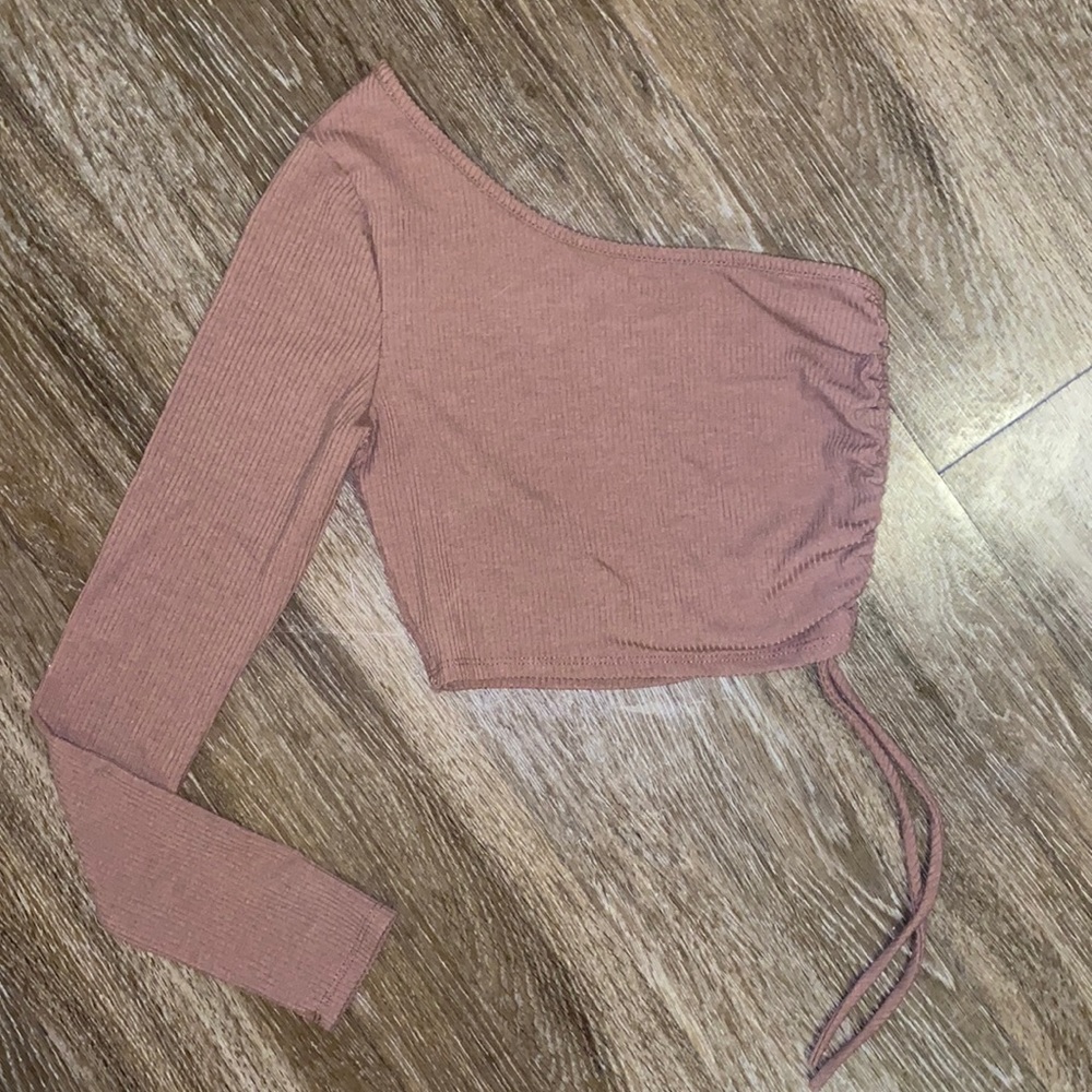 Forever 21 open shoulder rouched shirt